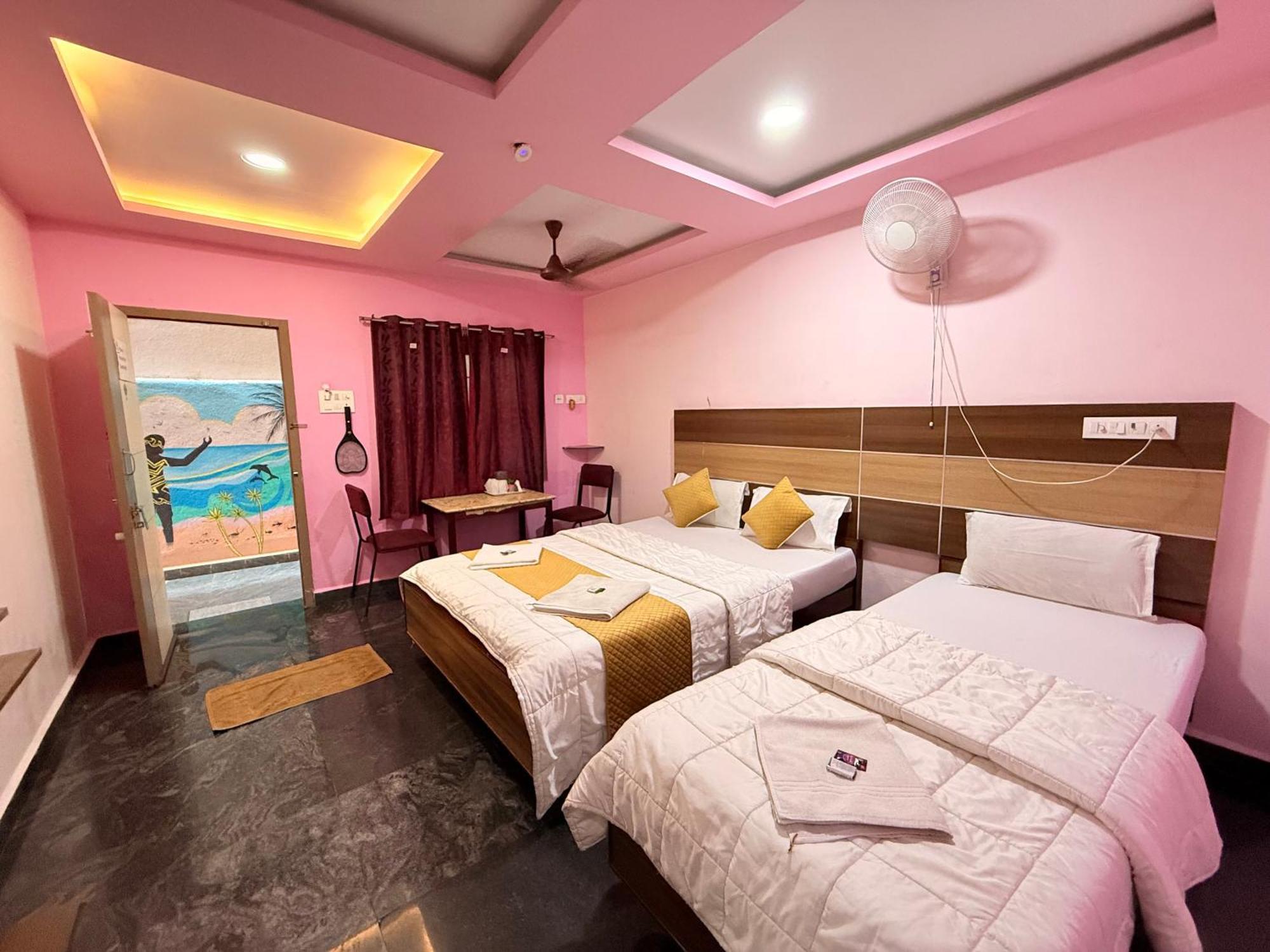 Sri Murugan Beach Paradise Hotel Махабалипурам Экстерьер фото